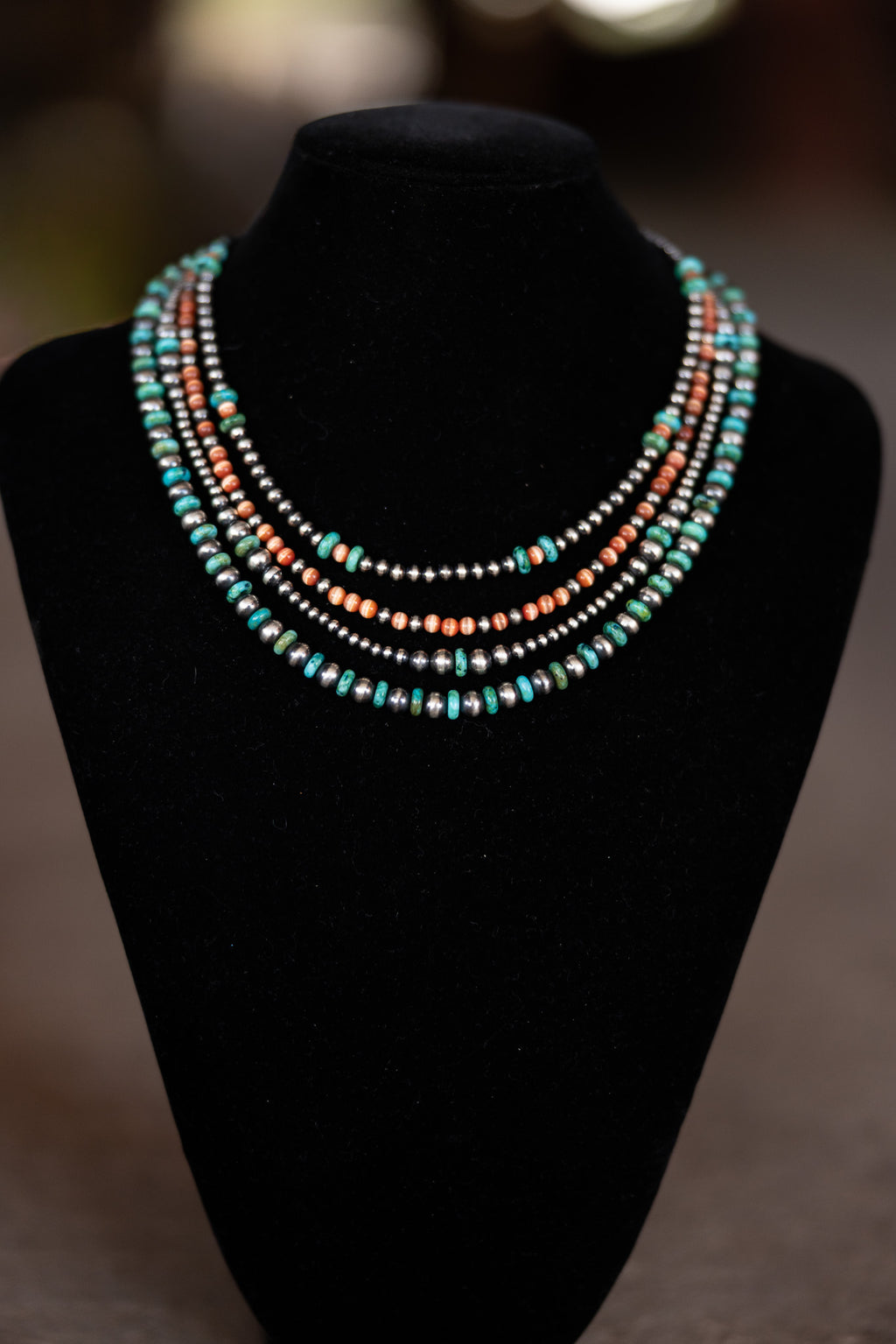 16" Turquoise & Graduated Silver Strand
